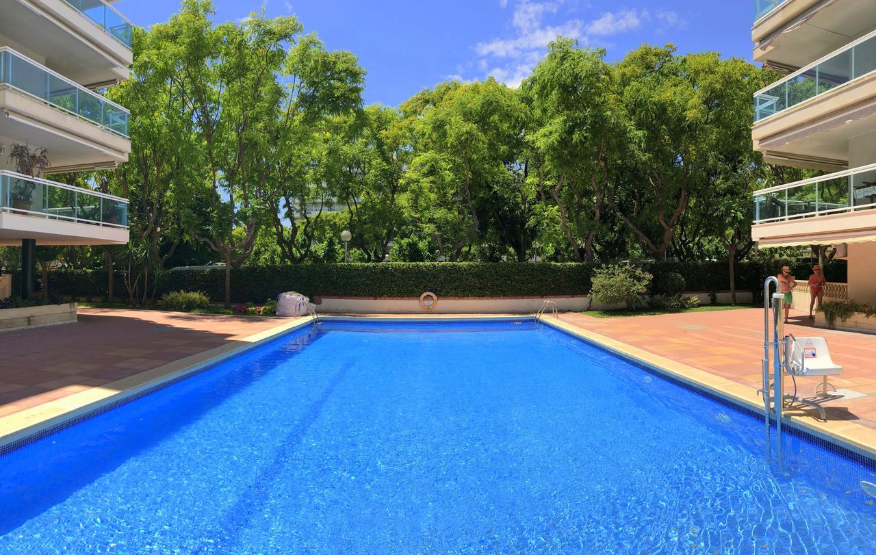 Rentalmar Aventura 萨洛 外观 照片